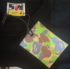 A Bathing Ape (BAPE) Classic Ape Head Logo T-Shirt White Size M — listing 3