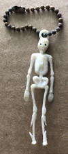 Vintage Figural Inuit/Eskimo Parka Figure Keychain Fob — listing 6
