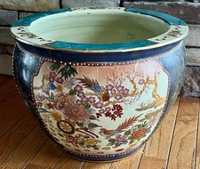 Chinese Satsuma-Style Fish Bowl Planter / Jardinière with Geisha Figures and Gilt Decoration — listing 6
