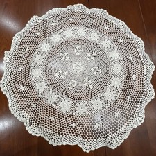 Vintage Round Scalloped-Edge Floral Lace Tablecloth/Table Topper with Rectangular Cloth — listing 6
