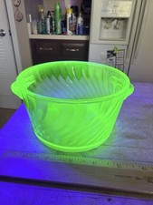 Green Uranium Depression Glass Handled Serving Platter, Paneled Octagonal Form, 10 inch — listing 5