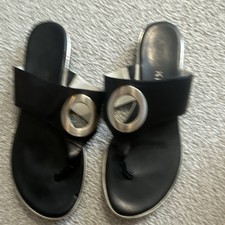 Anne Klein Sport AK Silver Thong Sandals, Women's Size 6M