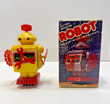 Vintage 1970s-80s Battery Operated Floating Robot Toy in Original Box — listing 6