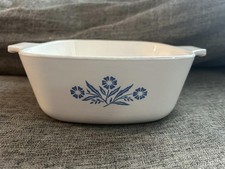 Vintage CorningWare Blue Cornflower Casserole Dish with Pyrex Lid — listing 2