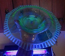Art Deco Green Frosted Uranium Glass Console Bowl with Draped Ribbed Design — listing 3
