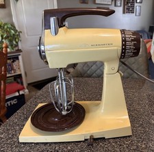 Vintage Sunbeam Mixmaster Chrome Stand Mixer with Stainless Steel Bowl and Beaters — listing 4