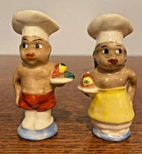 Vintage 1950s Red Plastic Chef Salt and Pepper Shaker Caddy Holder Figure — listing 3
