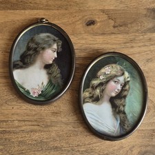 Vintage Oval Lidded Tin Box with Terracotta and Gilt Aesthetic Movement Design — listing 4