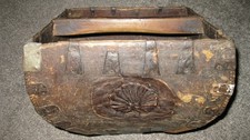 Antique Chinese Hand-Painted Wooden Rice Bucket with Floral Decoration — listing 6