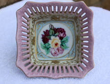 Occupied Japan Hand-Painted Floral Chintz Papier-Mâché Covered Powder Box / Vanity Box — listing 2