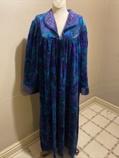 Vintage Komar Cotton Floral Snap-Front House Coat / Duster Robe with Lace Yoke — listing 4