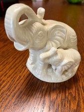 Vintage Ceramic Mother Elephant and Baby Figurine on Grass Base — listing 3
