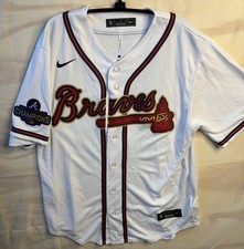 Nike Atlanta Braves Ronald Acuña Jr. #13 Red Alternate Replica Jersey, Size L