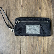Coach Poppy Metallic Gold Leather Embossed Wristlet Wallet — listing 4