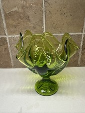 Mid-Century Green Glass Handkerchief Bowl with Ruffled Rim — listing 3