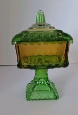 Vintage Emerald Green Pressed Glass Square Pedestal Covered Candy Dish / Wedding Box — listing 3