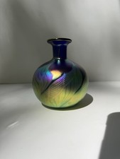 Art Glass Iridescent Pulled Feather Bud Vase with Gold/Green Aurene Finish — listing 2