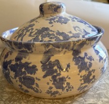 Blue Spongeware Stoneware Covered Bean Pot with Two Handles and Matching Tumblers — listing 3