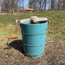 Vintage Country Freezer Wooden Bucket Hand-Crank Ice Cream Maker — listing 3