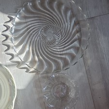 Vintage Pressed Glass Petal/Swirl Serving Plate or Shallow Bowl — listing 2