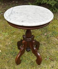 Vintage Round Mahogany Side/Accent Table with Fluted Tapered Legs — listing 3