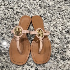 Tory Burch T-Logo Leather Thong Sandals in Tan 6 — listing 5