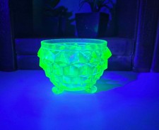 Green Uranium Glass Cube Pattern Covered Sugar Bowl (Jeannette Cubist), 5 inches tall