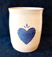 Studio Pottery Handled Soup Crock with Blue Floral & Heart Design — listing 4