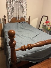 Antique Tiger Maple Double Bed with Rope-Rail Sides, Turned Posts & Cannonball Finials, circa 1830s-1850s — listing 5