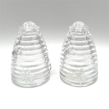 Vintage Redware Figural Beehive Salt and Pepper Shakers with Bees on Tray, 3 Piece Set — listing 2
