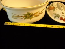 Royal Worcester Evesham Gold Covered Casserole Dish