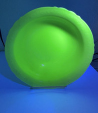 Vintage Jadeite Green Uranium Glass Punch Cup with Embossed Grape Pattern, 3.5 x 2 inches — listing 5