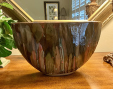 Mid-Century Studio Pottery Squat Bottle Vase with Red and Drip Glaze — listing 6