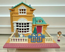 Early 2000s Polly Pocket Hotel Playset Lot with Doll, Rubber Fashions & Accessories — listing 4