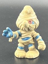 Vintage Schleich Halloween Smurf Holding Jack-o'-Lantern Pumpkin PVC Figurine — listing 2
