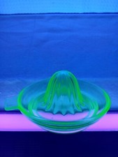 Vintage Green Uranium Glass Reamer Juicer with Handle and Pour Spout — listing 3