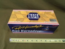 Action Racing Ron Hornaday #16 NAPA Brakes Gold Chevy Silverado 1:24 Diecast Truck — listing 5