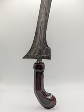 Antique Javanese Keris with 13 Luk Dapur Sengkelat Blade, Silver and Gold Fittings, Kemuning Wood Warangka — listing 6