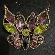 Vintage Gold-Tone Layered Petal Flower Brooch with Faux Pearl Center
