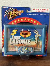 Winner's Circle Terry Labonte #5 Kellogg's Looney Tunes 1:24 Diecast NASCAR — listing 3