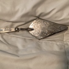 Antique Ornate Engraved Server / Cake Slice with Ring-Loop Handle — listing 3