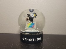 Millennium 2000 "Happy New Year" Champagne Bottle Snow Globe with Silver-Tone Ice Bucket Base — listing 4