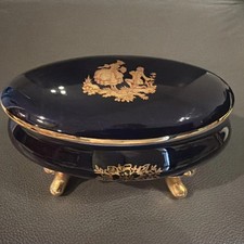 Vintage Scalloped Oval Porcelain Trinket/Nut Dish with Gold Scrollwork — listing 4