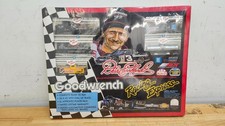 Dale Earnhardt Jr. #88 AMP Energy/National Guard 16-Piece HO Scale Train Set with Four 1:64 Die-Cast Cars — listing 4