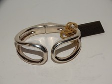 Uno de 50 Silver-Tone Swan Buckle Cuff Bracelet