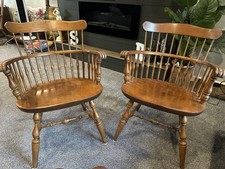 Pair of Windsor Comb-Back Arm Chairs with Crossed-Stick Splat, Dark Finish — listing 4