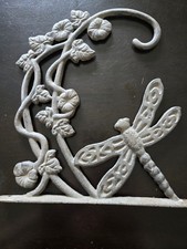Cast Iron Floral Cakelet / Muffin Baking Pan, Flower-Shaped Cavities (Rose, Daisy, Lily) Other maker's mark — listing 6