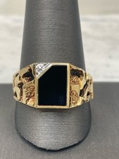 Men's Yellow Gold Nugget-Style Ring with Black Onyx and Diamond Cluster — listing 2