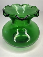 Vintage Emerald Green Blown Glass Ruffled Epergne Vase with Flared Ruffle Bowl — listing 4
