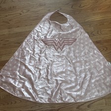 Wonder Woman Stacking Loaf-Style Plush Toy (Six Flags Exclusive) — listing 3